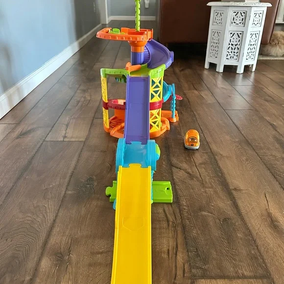 VTech spinning tower Playset - Picture 4 of 5